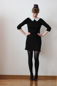 schwarzes Kleid mit Spitzenkragen | Preppy dress | Style my Fashion