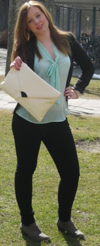 Schwarze Slimfit-Jeans kombinieren: 'Enge Jeans' (Damen, Jeans, schwarz, Bilder) | Style my Fashion