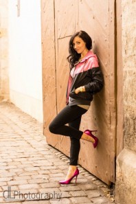 Schwarz/pinker Windbreaker kombinieren: 'Windbreaker schwarz mit pink' (Damen, Jacke, schwarz, rosa, Bilder) | Style my Fashion