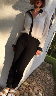The Wow-Effect: Joggingpants & White Sandals 