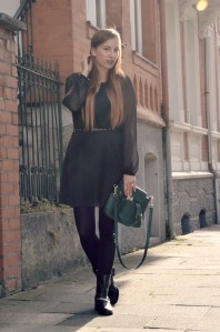 Pünktchenkleid (Foto: Sophia Fischer) Pünktchenkleid