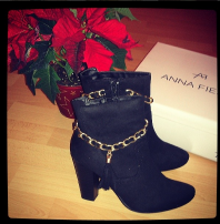 Stiefelette mit goldener Kette | We can't stop a... | Style my Fashion