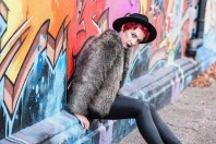 Kunstfell Kurzjacke | Graffiti Love | Style my Fashion