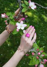 Goldener Armreifen kombinieren: 'Love-Armreif von I am' (Damen, Schmuck, braun, gelb, Bilder) | Style my Fashion