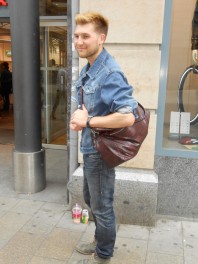 Umhängetasche aus braunem Leder | Demin Look | Style my Fashion