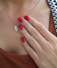 Goldene Kette kombinieren: 'Hand der Fatima Kette' (Damen, Schmuck, braun, gelb, Bilder) | Style my Fashion