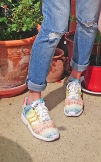 Cuts in den Knien Cuts in den Knien