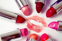 Die Geschichte des Lippenstifts